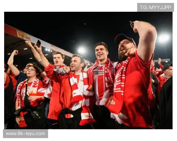 莱比锡红牛客场对阵柏林联合，阵容齐整力争四连胜